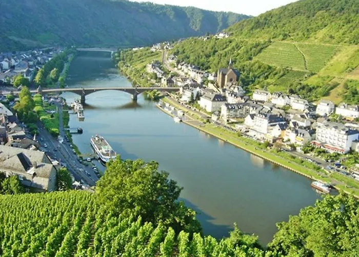 Living Above The Roofs Of アパート コッヘム